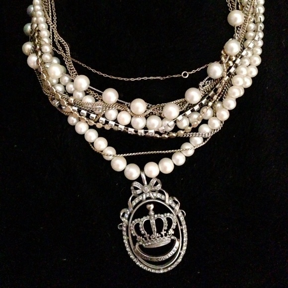 Juicy Couture Muti-strand Pearl Necklace - Picture 2 of 2
